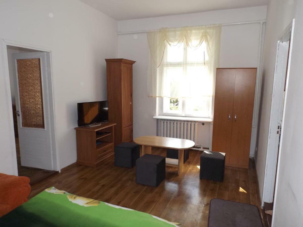ホテルApartament Gizycko Mazury エクステリア 写真